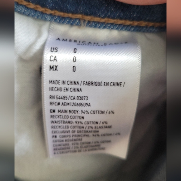 American Eagle Outfitters Distressed Jean Shorts Size 0 - Picture 11 of 11